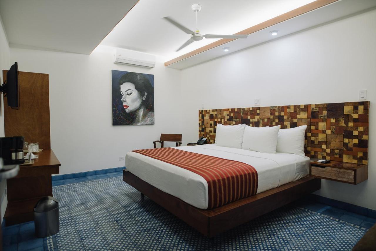 Rouge By La Gran Francia Hotel Granada Exterior photo